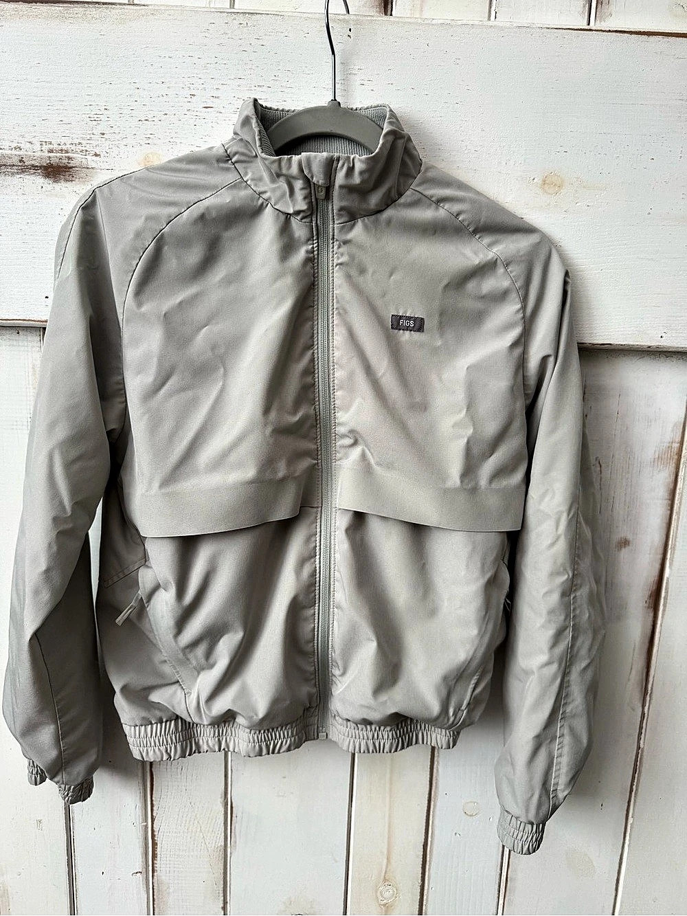 Figs Sydney Scrub Jacket Beige/Gray XS